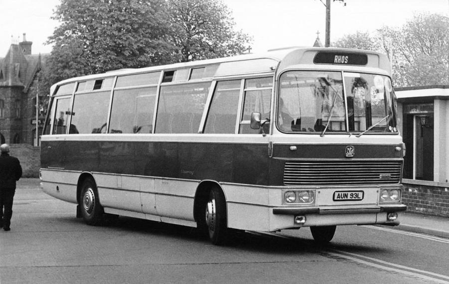  Bedford YRQ Duple Viceroy Express (C45F) 1966 года  (UK) (фото 3 из 4)